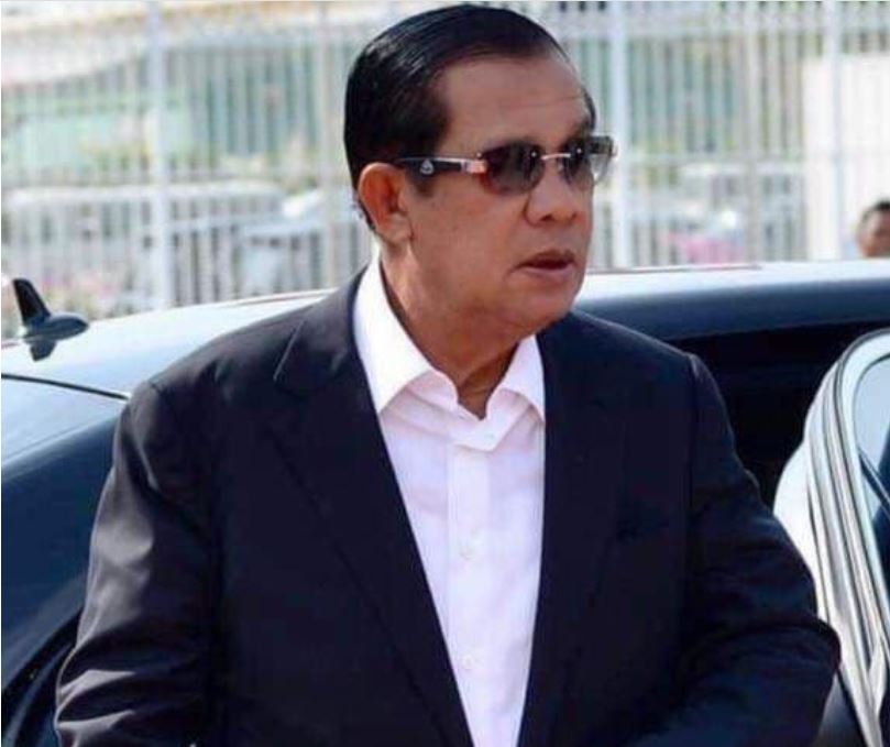 សម្ដេចតេជោ ហ៊ុន សែន ត្រូវបានក្រុមគ្រូពេទ្យតម្រូវអោយធ្វើតេស្ត និងធ្វើចត្តាឡីស័ករយៈពេល១៤ថ្ងៃ ក្រោយពីបានពាក់ព័ន្ធដោយប្រយោលជាមួយអ្នកកើតជំងឺកូវីត-១៩