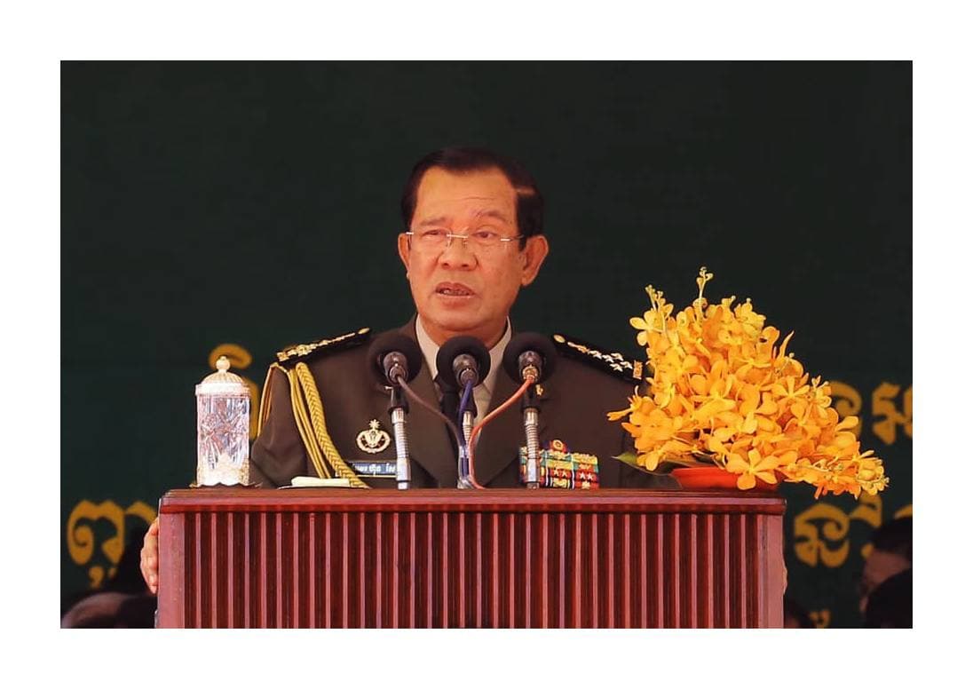 សង្គ្រាមដែលបង្កឡើងដោយជនក្បត់ជាតិមួយក្តាប់តូច ឃុបឃិតជាមួយបរទេស បានបង្កសង្គ្រាមវិនាសកម្ម និងរបបប្រល័យពូជសាសន៍ ប៉ុល ពត បានបំផ្លិចបំផ្លាញសង្គមសេដ្ឋកិច្ចឱ្យខ្ទេចខ្ទីដល់ឫសគល់