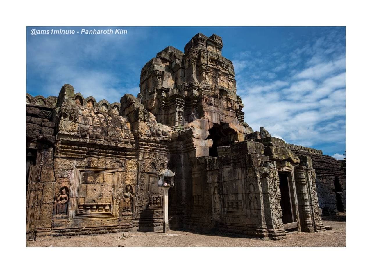ចម្លាក់ និងបដិមា នៅវត្តនគរបាជ័យ 🇰🇭