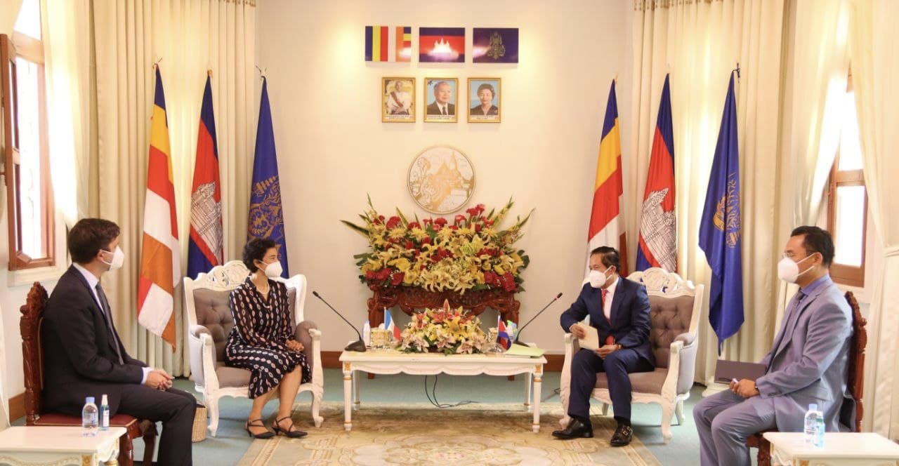 អគ្គរដ្ឋទូតបារាំងប្រចាំកម្ពុជា ថ្លែងកោតសរសើរ អាជ្ញាធររាជធានី ដែលបានសហការធ្វើឱ្យបេសកកម្មការទូត ៤ឆ្នាំទទួលបានផ្លែផ្កា និងជោគជ័យយ៉ាងធំធេង