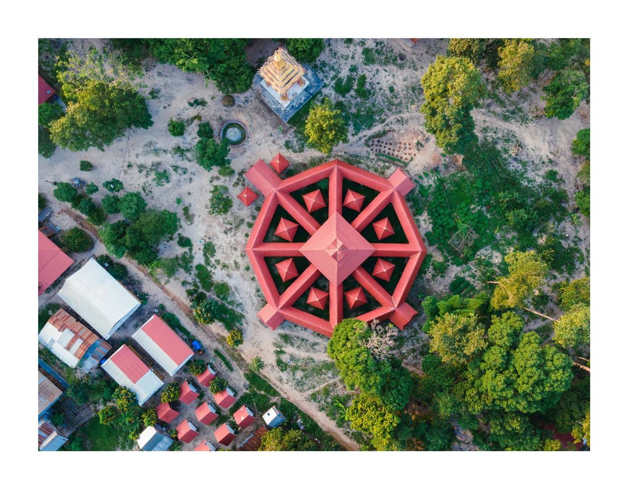 ប្រាសាទប្រាំបីទិស  ភ្នំត្បែង ខេត្តព្រះវិហារ 🇰🇭