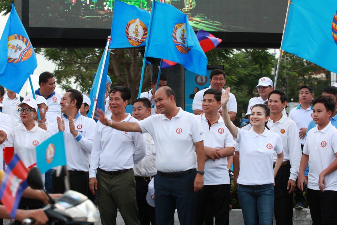 ឯកឧត្តម ហ៊ុនម៉ានី បញ្ជាក់ថា គណបក្សប្រជាជនកម្ពុជាមានតួនាទី និងទំនួលខុសត្រូវខ្ពស់ លើជោគវាសនា និងអនាគត កម្ពុជា (មានវីដេអូ)