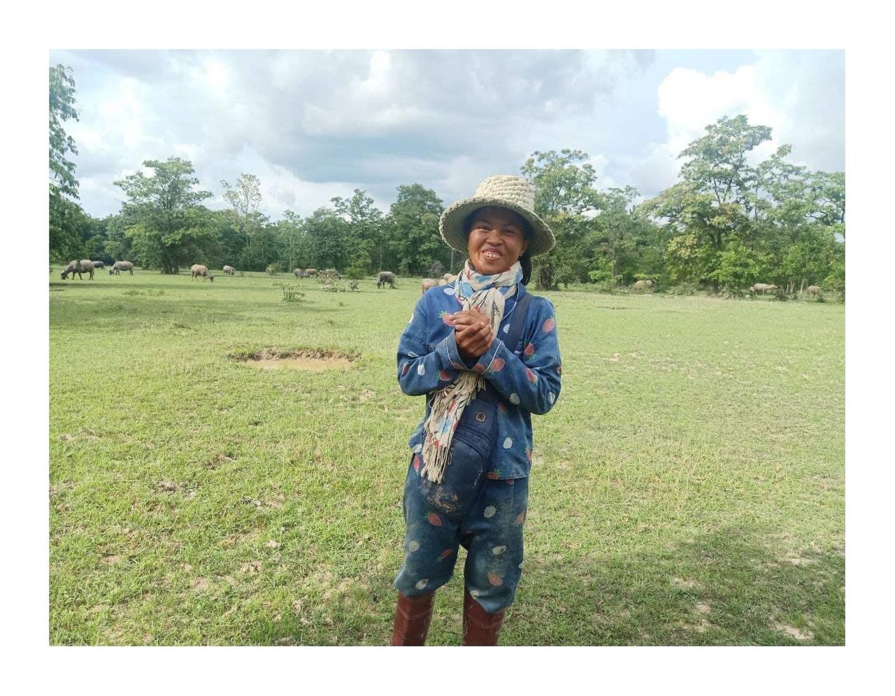 ស្លាត ជាសមាជិកសហគមន៍តំបន់ការពារធម្មជាតិអបួនលើ ស្ថិតក្នុងដែនជម្រកសត្វព្រៃស្រែពកនៃខេត្តមណ្ឌលគិរី