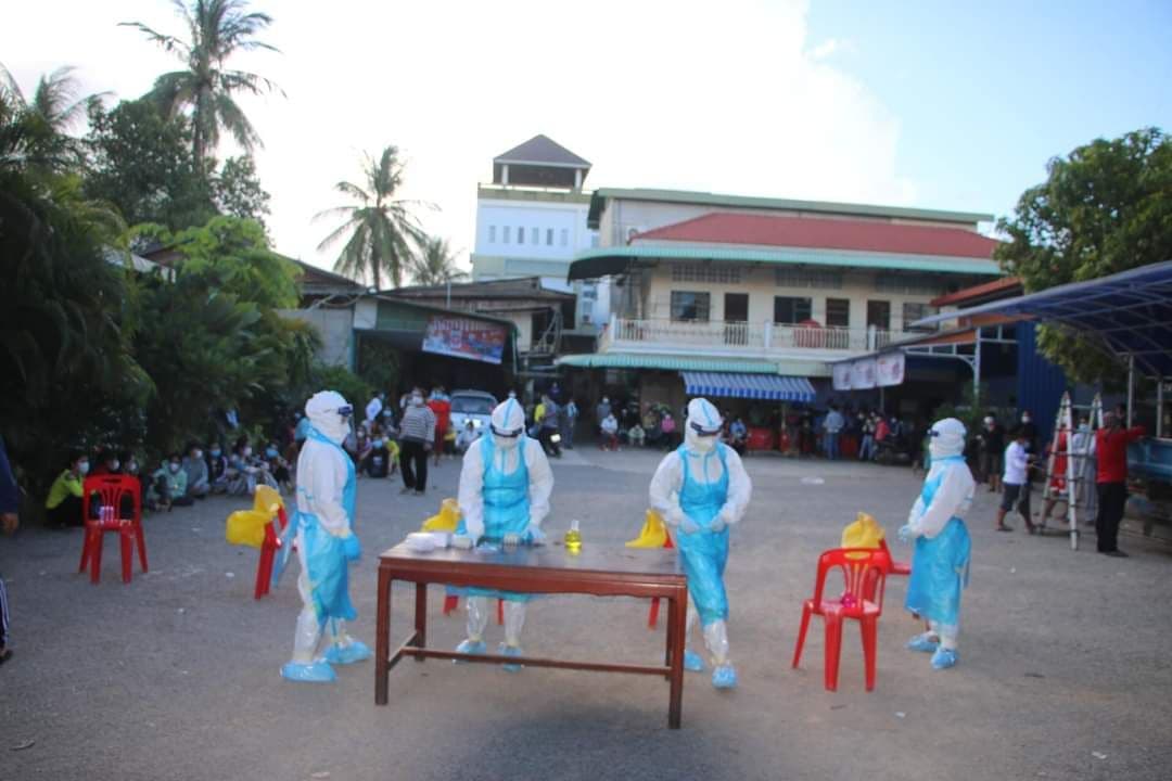 ប្រជាពលរដ្ឋជិត២ម៉ឺននាក់ ដែលមិនទាន់បាន ចាក់វ៉ាក់សាំង ប្រឆាំងកូវីដ-១៩ សម្រុកមកចាក់វាក់សាំងនៅទីតាំងទាំង១៤