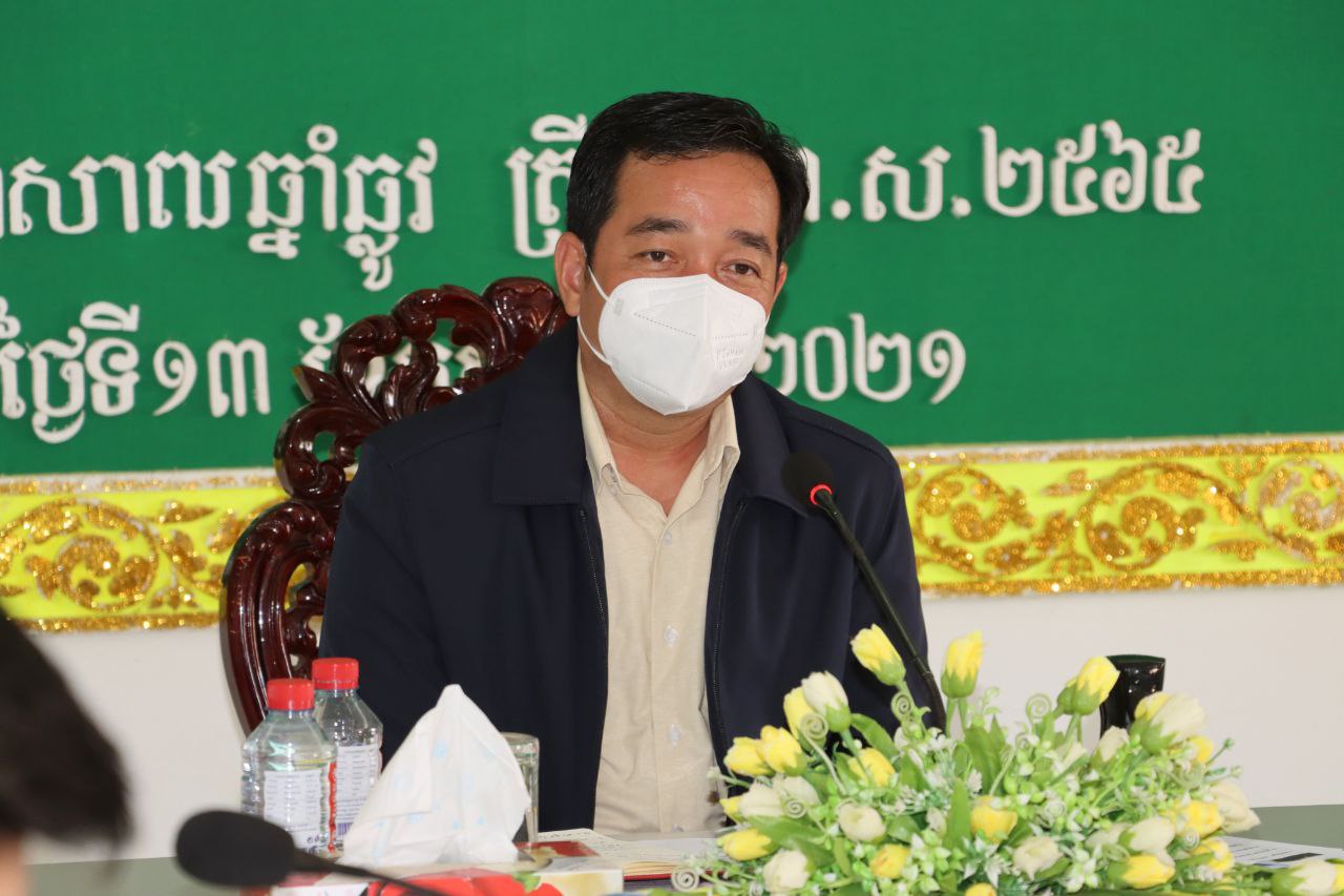 អភិបាលខេត្តកំពង់ចាម ដឹកនាំកិច្ចប្រជុំត្រួតពិនិត្យផែនការចាក់វ៉ាក់សាំងកូវីដ-១៩ ជូនប្រជាពលរដ្ឋស្ម័គ្រចិត្ត ជំហាន៣ ជាងកន្លះលានដូស ដោយឥតគិតថ្លៃ
