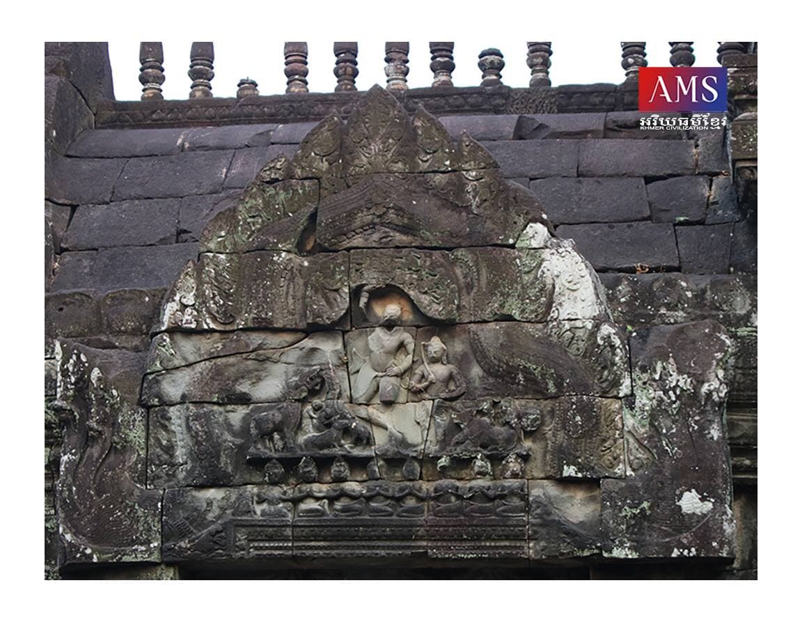 ចម្លាក់ព្រះក្រឹស្ណទ្រភ្នំគោវធ៌ននៅសំបូរព្រៃគុក