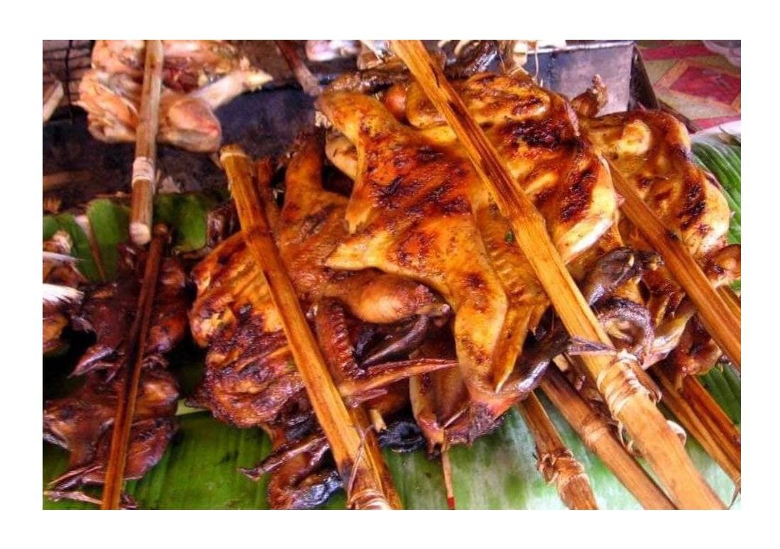 មាន់ស្រែអាំង ប្រហុកអង្ក្រង និងបន្លែព្រៃ
