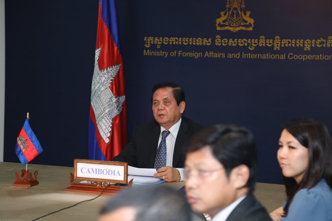 កម្ពុជាជូនដំណឹងទៅភាគីវៀតណាមអំពីការផ្អាកជាបណ្ដោះអាសន្នការចេញចូលឆ្លងកាត់ព្រំដែនកម្ពុជា-វៀតណាម ចាប់ពីថ្ងៃទី១៨ ខែកក្កដា