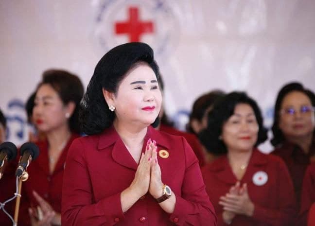 កាកបាទក្រហមកម្ពុជា ប្រកាសឧបត្ថម្ភថវិកាចំនួន ១០ម៉ឺនដុល្លារអាមេរិក ជូនកាកបាទក្រហមវៀតណាម សម្រាប់ចូលរួមទប់ស្កាត់ការរីករាលដាលជំងឺកូវីដ១៩