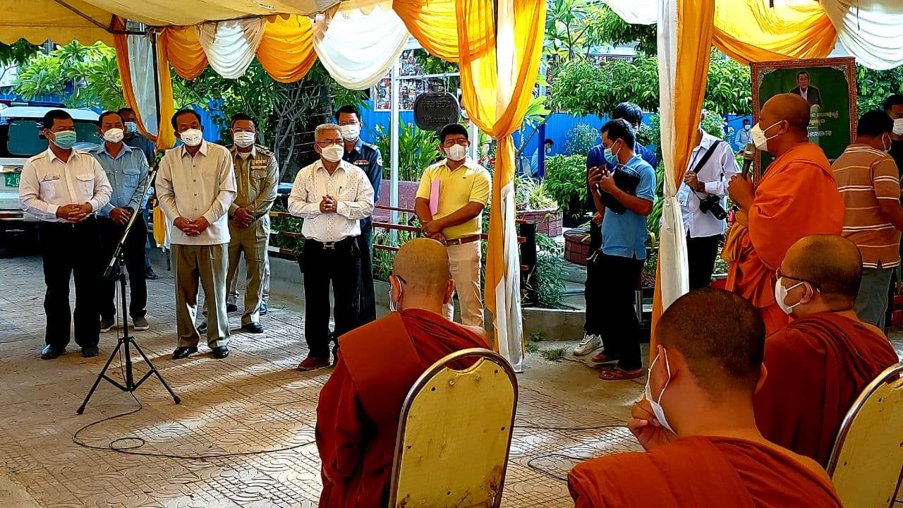 អាជ្ញាធរខេត្តបាត់ដំបង បានផ្តល់ការចាក់វ៉ាក់សាំងជូនប្រជាពលរដ្ឋជាង ១០ម៉ឺននាក់ ដែលបានចាក់រួច នូវក្នុងចំណោមពលរដ្ឋគ្រប់អាយុដែលត្រូវចាក់ជាង៧០ម៉ឺននាក់