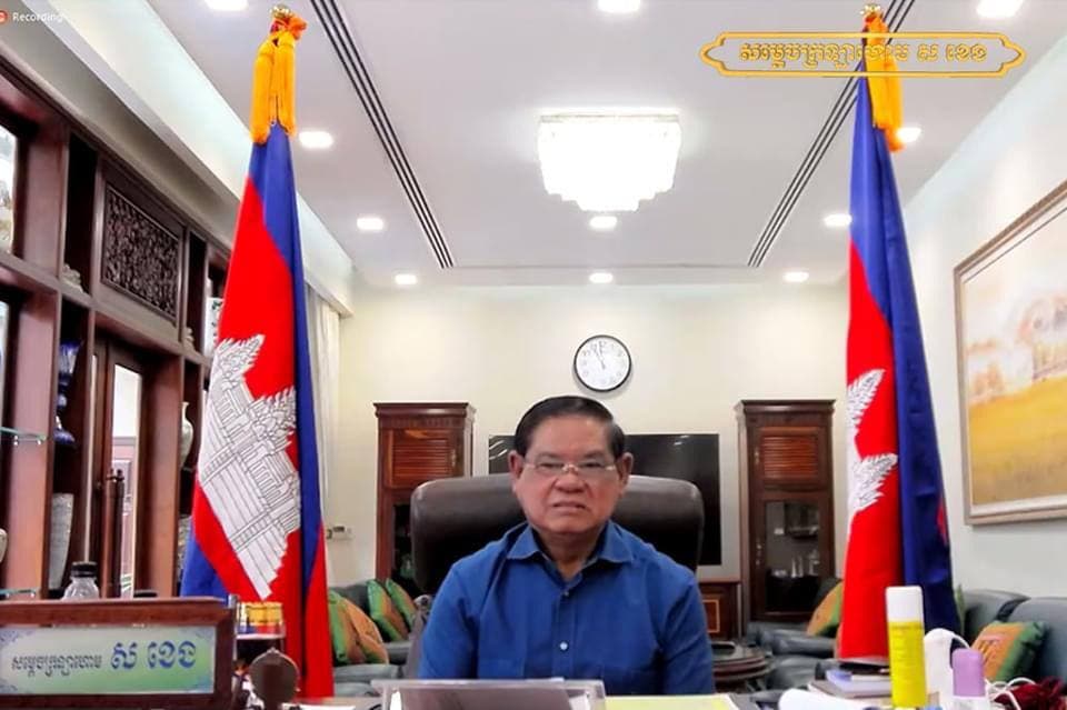 សម្តេច ក្រឡាហោម ស ខេង អញ្ជើញជាអធិបតីនៅក្នុងពិធីបិទកម្មវិធី «វោហារឆ្នើម» នៅខេត្តបាត់ដំបង