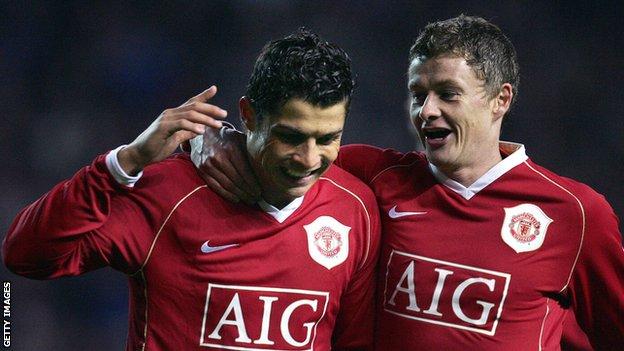 ការវិលត្រឡប់របស់ Cristiano Ronaldo មកកាន់ Manchester United គឺជាដាវដ៏មុតស្រួចសម្រាប់លោក Ole Gunnar Solskjaer