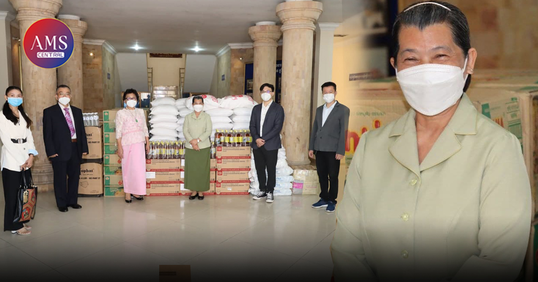 លោកជំទាវ ម៉ែន សំអន ទទួលជំនួយសង្គ្រោះបន្ទាន់ជាស្បៀងពីសប្បុរសជនសម្រាប់ជួយដល់ពលករចំណាកស្រុកវិលត្រលប់មកធ្វើចត្តាឡីស័កនៅតាមមូលដ្ឋាននៃខេត្តស្វាយរៀង