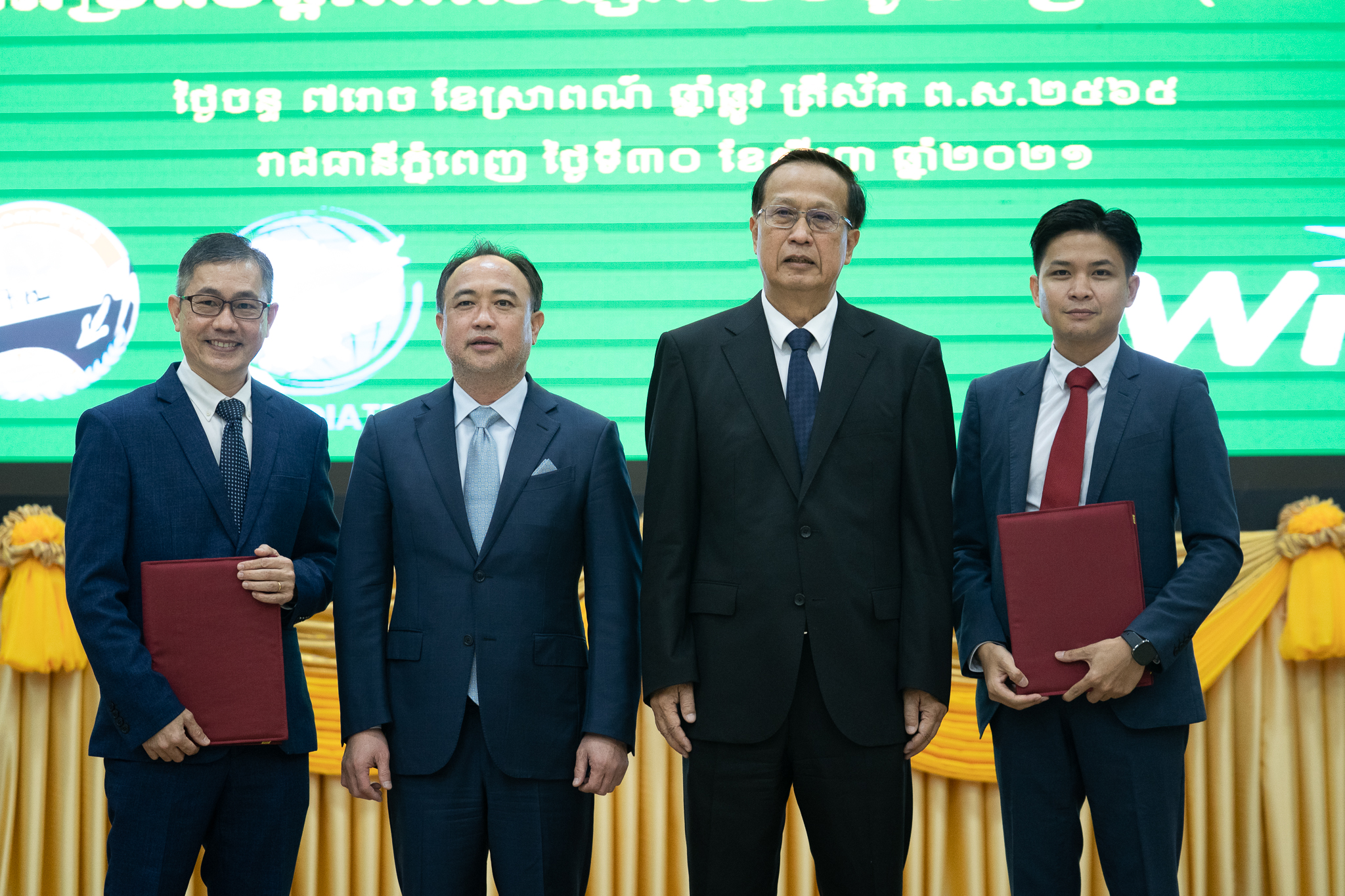 ក្រសួងពាណិជ្ជកម្ម និងធនាគារវីងចុះអនុស្សរណៈយោគយល់គ្នា ដើម្បីដាក់ឱ្យប្រើប្រាស់សេវាទូទាត់ប្រាក់តាមប្រព័ន្ធអេឡិចត្រូនិករបស់វីងលើផ្សារខេមបូឌាត្រេដ