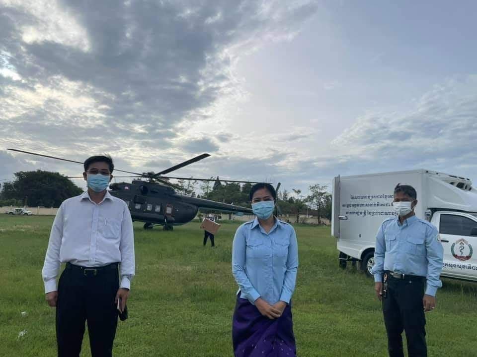 វ៉ាក់សាំងAstraZeneca ជិត៤ពាន់ដូស នឹងត្រូវចាក់ជូនគ្រូពេទ្យ និងមន្រ្តីជួរមុខនៅខេត្តកោះកុងថ្ងៃទី៨ សីហា ស្អែកនេះ