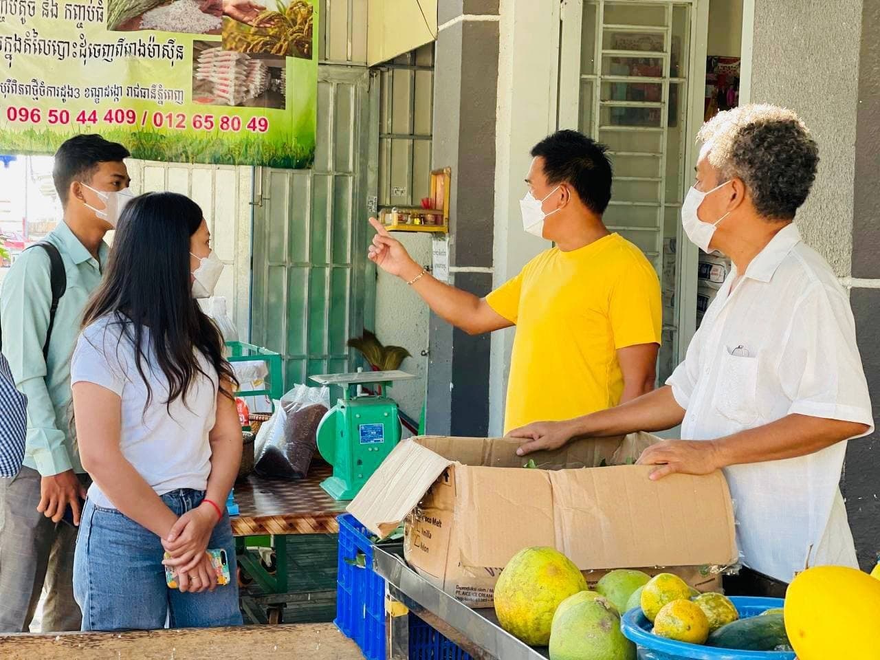 អាជ្ញាធរខេត្តព្រះវិហារ ស្ថាប័នអយ្យការ និងសាលាដំបូងខេត្ត បានគាំទ្រសម្តេចតេជោ ហ៊ុន សែន ប្រកាសទិញផ្លែមៀន ៤តោនពីកសិករ ដើម្បីចែកជូនប្រជាពលរដ្ឋ និងមជ្ឈមណ្ឌលកុមារកំព្រា នៅខេត្តព្រះវិហារ និងខេត្តព្រៃវែង !