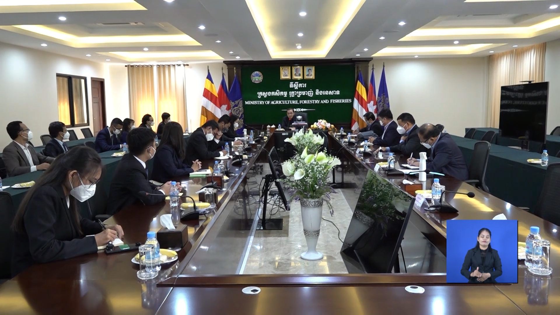 រដ្ឋមន្ត្រីកសិកម្ម បានជូនពរក្មួយៗដែរទទួលបាន អាហារូបករណ៍ទៅសិក្សាប្រទេសជប៉ុន