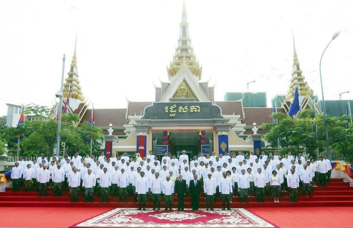 ទិវាប្រកាសរដ្ឋធម្មនុញ្ញ ច្បាប់កំពូលរបស់កម្ពុជា​មានអាយុកាល២៨ឆ្នាំ​ហើយ ក្រោយបញ្ចប់វិបត្តិ​សង្រ្គាម
