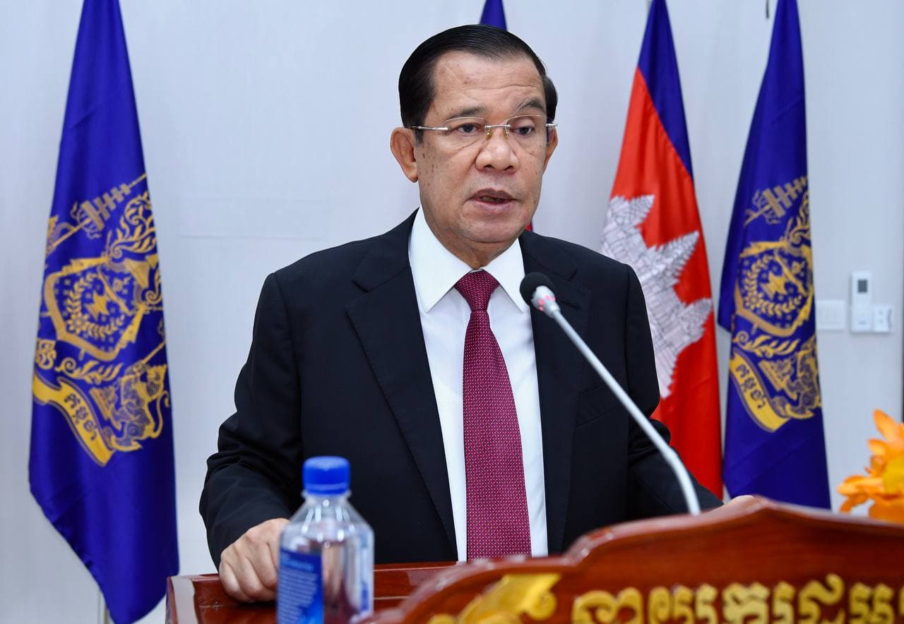 សម្តេចតេជោ ហ៊ុន សែន អំពាវនាវឱ្យមានការពង្រឹងកិច្ចសន្ទនា និងកិច្ចសហប្រតិបត្តិការអន្តរជាតិរវាង គ្រប់ភាគីពាក់ព័ន្ធ ក្នុងគោលបំណងបង្កើតឱ្យបាននូវអនាគតបៃតងរួមគ្នាមួយ ប្រកបដោយចីរភាព ដោយ មិនទុកនរណាម្នាក់ចោលនោះឡើយ