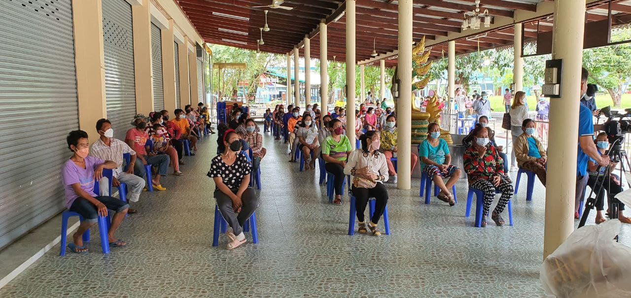ស្ថានអគ្គកុងស៊ុលកម្ពុជាប្រចាំខេត្តស្រះកែវប្រទេសថៃបានអន្តរាគមន៍ជួយសម្រួលបញ្ជូនពលករខ្មែរចំនួន០៧នាក់ដែលបានមកពីខេត្តនានានៃប្រទេសថៃ ឲ្យវិលត្រឡប់មកកម្ពុជាវិញ