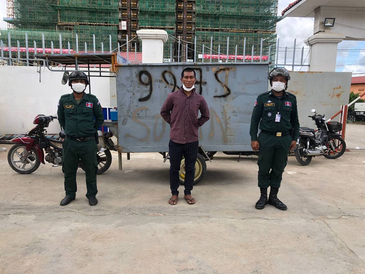 ជនសង្ស័យម្នាក់ពាក់ព័ន្ធករណីលួចយកម៉ូតូសណ្ដោងរុឺម៉ក  ត្រូវសមត្ថកិច្ចឃាត់ខ្លួន