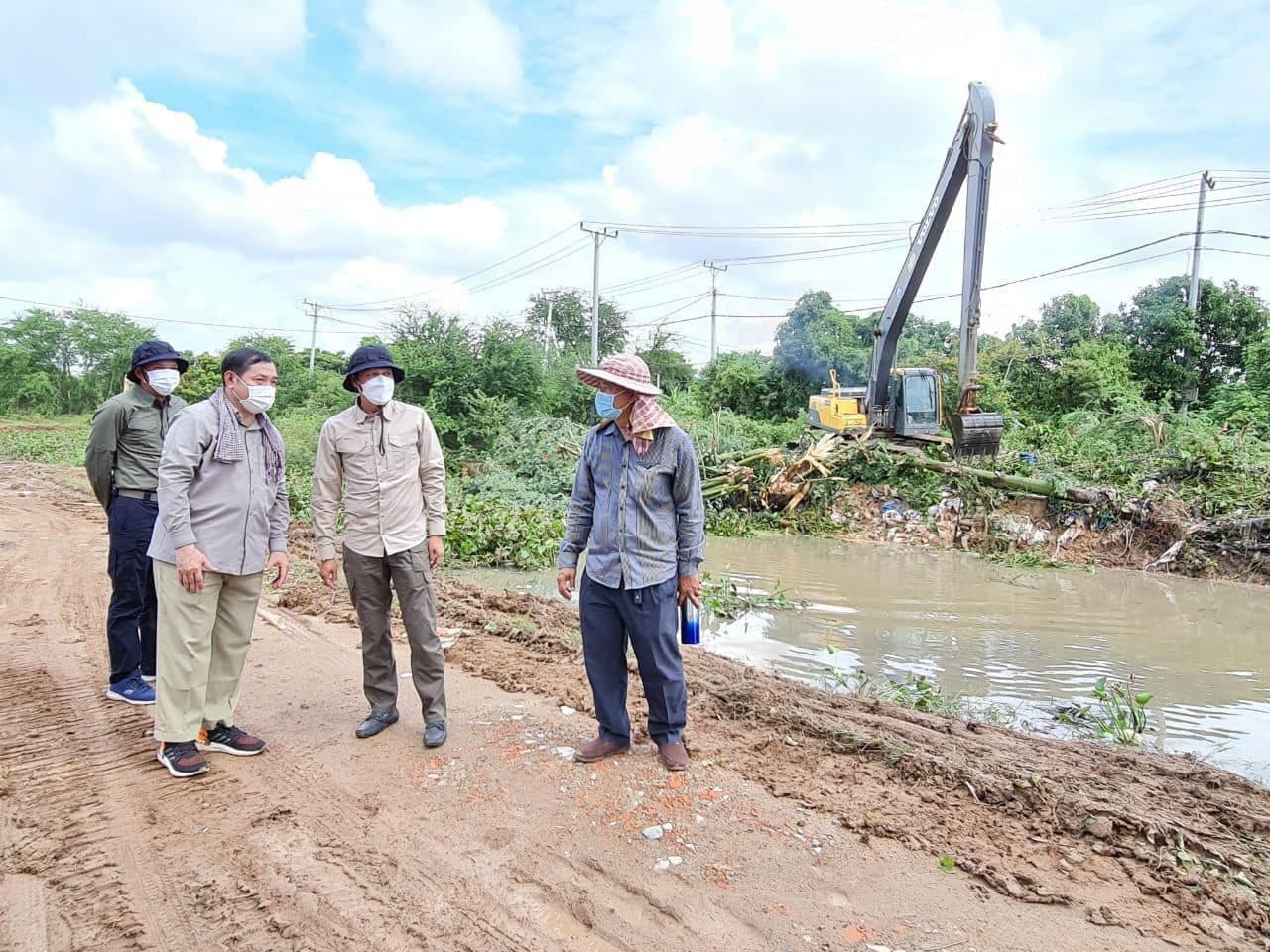 ប្រឡាយក្របៅ មានទីតាំងស្ថិតនៅសង្កាត់កំពង់សំណាញ់ ក្រុងតាខ្មៅ ត្រូវបានស្តារដោយក្រសួងធនធានទឹក និងឧតុនិយម