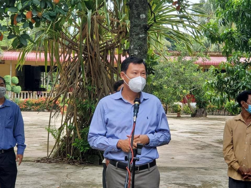 លោក នុត ពុធដារ៉ា នាំយកអំណោយចែកជូនប្រជាពលរដ្ឋក្រីក្រជាក់ស្តែង ចំនួន៩៩គ្រួសារ ក្នុងសង្កាត់កោះអន្លង់ចិន