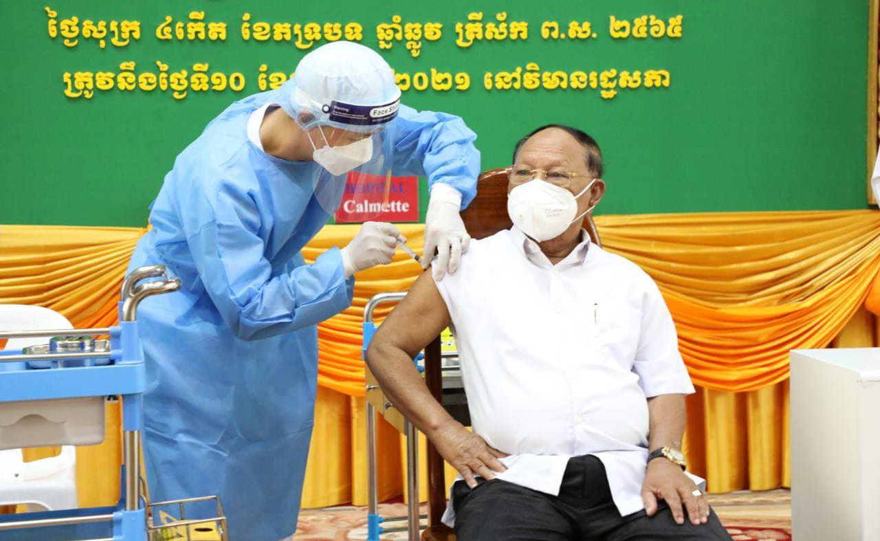សម្តេចអគ្គមហាពញាចក្រី ហេង សំរិន ៖ យុទ្ធសាស្រ្តាចាក់វ៉ាក់សំាងបានការពារសុខុមាលភាពពលរដ្ឋ និងសង្គមជាតិ