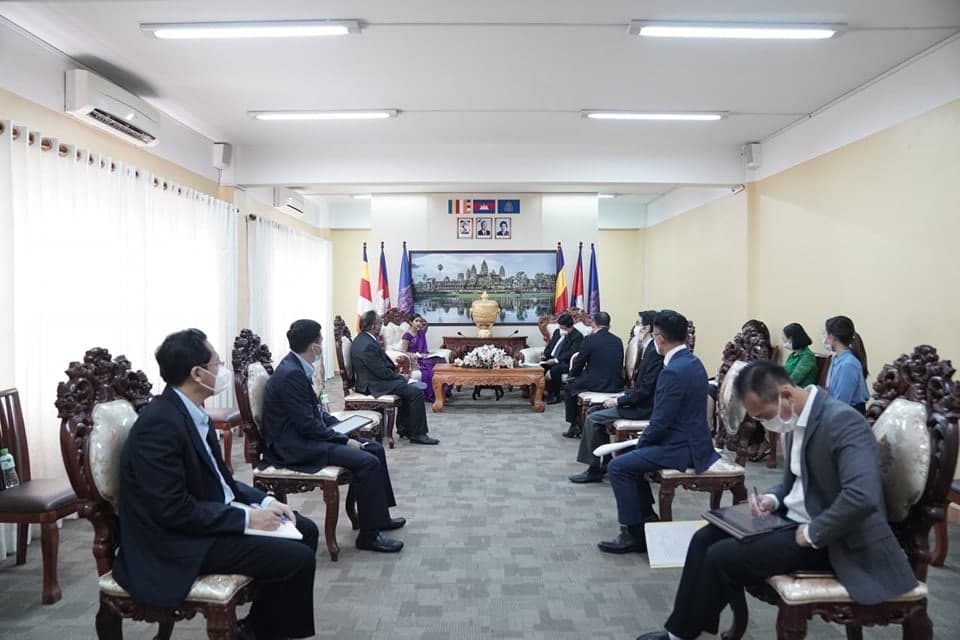 ឯកឧត្តម ស៊ុយ សែម ទទួលជួបពិភាក្សាការងារជាមួយសាធារណរដ្ឋឥណ្ឌាប្រចាំកម្ពុជា
