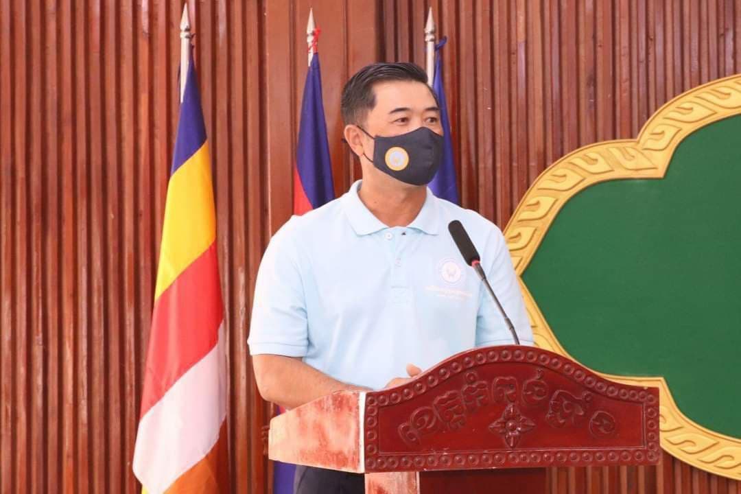 ឧត្តម កឹមរ័ត្ន វិសិដ្ឋ បានជួបសំណេះសំណាលជាមួយអង្គការសង្គមស៊ីវិល និងបើកយុទ្ធនាការចុះបាញ់ថ្នាំសម្លាប់មេរោគកូវីដ-១៩ ជុំទី៣ របស់វេទិកាសម្ព័ន្ធសង្គមស៊ីវិល