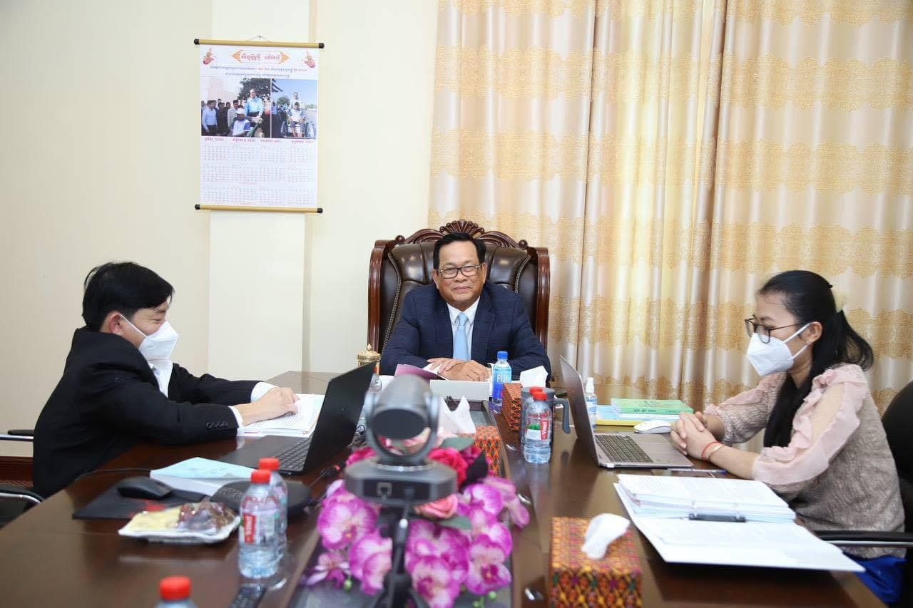 ឯកឧត្តម អ៊ិត សំហេង ការពារសេចក្តីព្រាងច្បាប់ ជាមួយគណៈកម្មការទី៨ នៃព្រឹទ្ធសភា