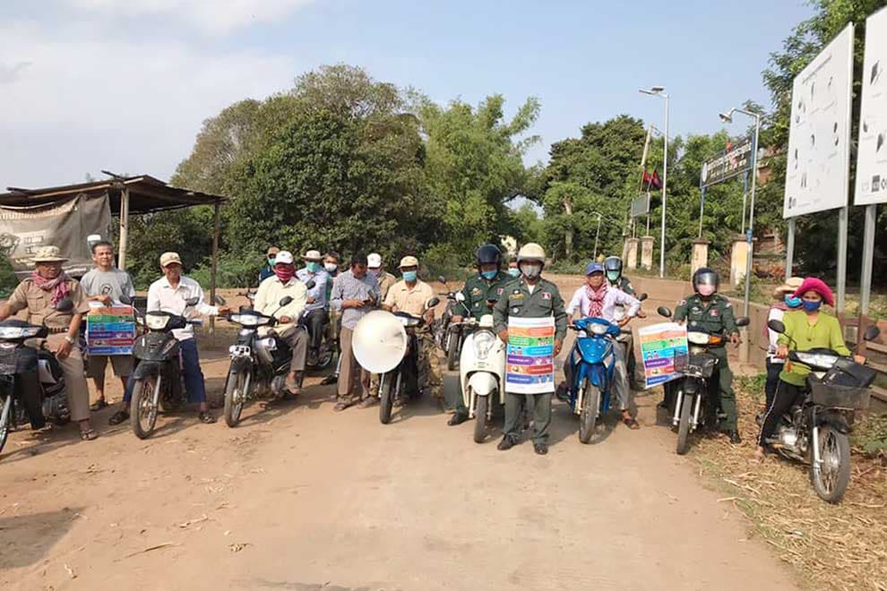 អង្គការសិទ្ធិមនុស្សតែងមាននិន្នាការផ្ដោតតែលើសិទ្ធិនយោបាយ ប៉ុន្តែនិន្នាការបែបនេះមិនបានបង្ហាញពីរូបភាពពេញលេញនៃសិទ្ធិមនុស្សនោះឡើយ