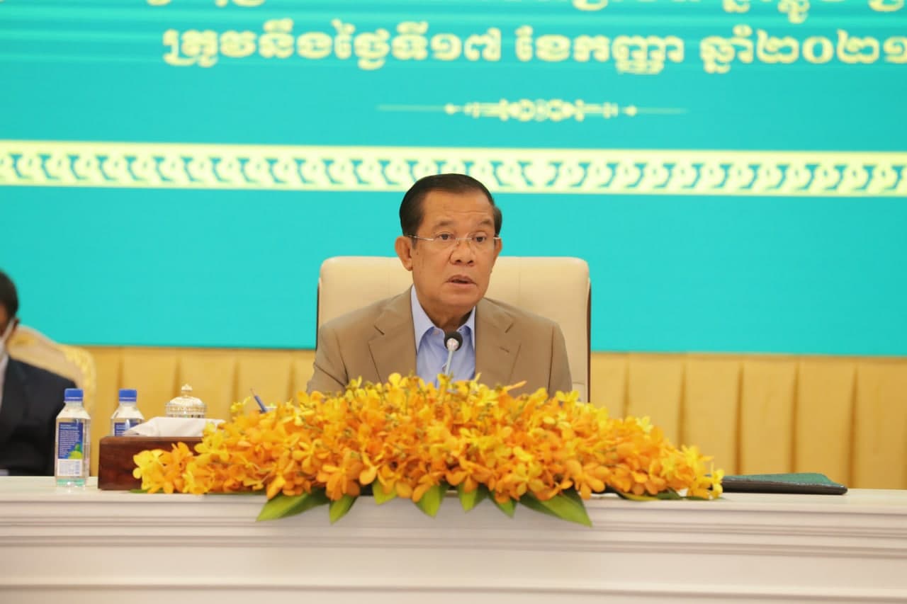 សម្តេចតេជោ ហ៊ុន សែន ប្រកាសយកគោលការណ៍ចាក់វ៉ាក់សាំងបង្ការជំងឺកូវិដ-១៩ ដូសទី១ ដូសទី២ ត្រូវតែមានដូសទី៣