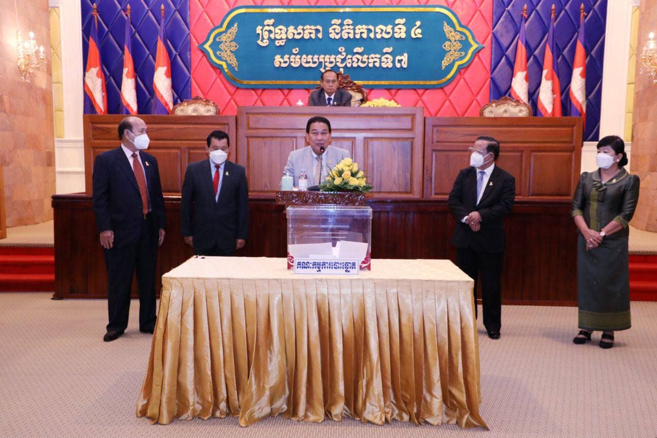 សេចក្តីព្រៀងច្បាប់សំខាន់ៗចំនួន៧ ត្រូវបានព្រឹទ្ធសភាអនុម័ត