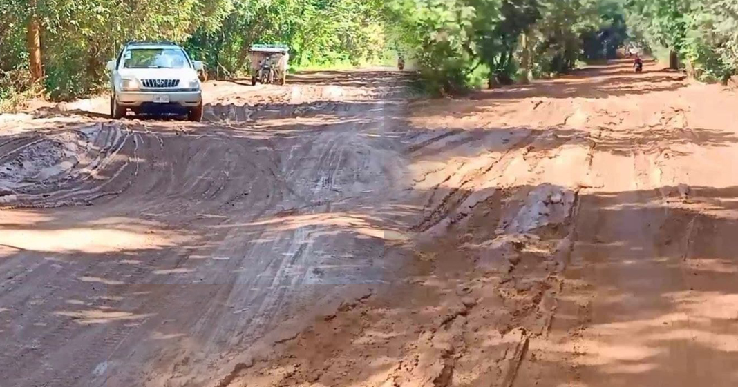 ប្រជាពលរដ្ឋរិះគន់ ផ្លូវចូលប្រាសាទ សំបូរព្រៃគុគ  ដែលជាសម្បត្តិបេតិកភណ្ទពិភពលោក ក្នុងខេត្តកំពង់ធំ