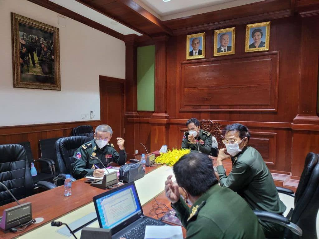 កងទ័ពជើងគោកចេញសេចក្ដីណែនាំស្តីពីការអនុវត្តវិធានការប្រមូលពន្ធ និងប្ដូរចង្កូតពីស្ដាំមកឆ្វេងលើរថយន្តគ្រប់ប្រភេទ ដែលកំពុងប្រើប្រាស់ស្លាកលេខកងយោធពលខេមរភូមិន្ទ (ខ.ម)