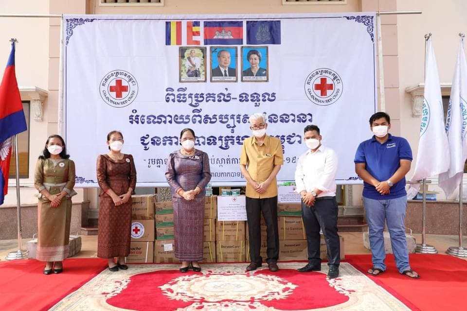 អង្គការផ្ទះបាយកុមារ ទទួលអំណោយមនុស្សធម៌ជាលើកទី២ ពីកាកបាទក្រហមកម្ពុជា