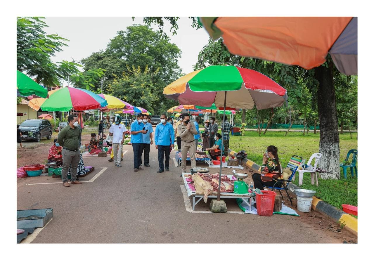 “ផ្សារក្រមួនទី២” នៅក្នុងស្រុកបន្ទាយស្រី