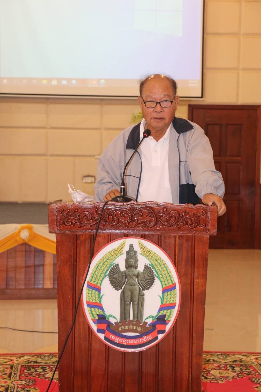 រដ្ឋមន្ត្រីក្រសួងសុខាភិបាល អញ្ជើញជួបសំណេះសំណាលជាមួយ​អាជ្ញាធរខេត្ត ស្រុក ក្រុង    និងមន្ត្រីមន្ទីរសុខាភិបាលខេត្តបន្ទាយ​មានជ័យ ព្រមទាំងជំរុញគាំទ្រ ការព្យាបាលអ្នកជំងឺឆ្លងកូវីដ១៩ នៅតាមផ្ទះផងដែរ