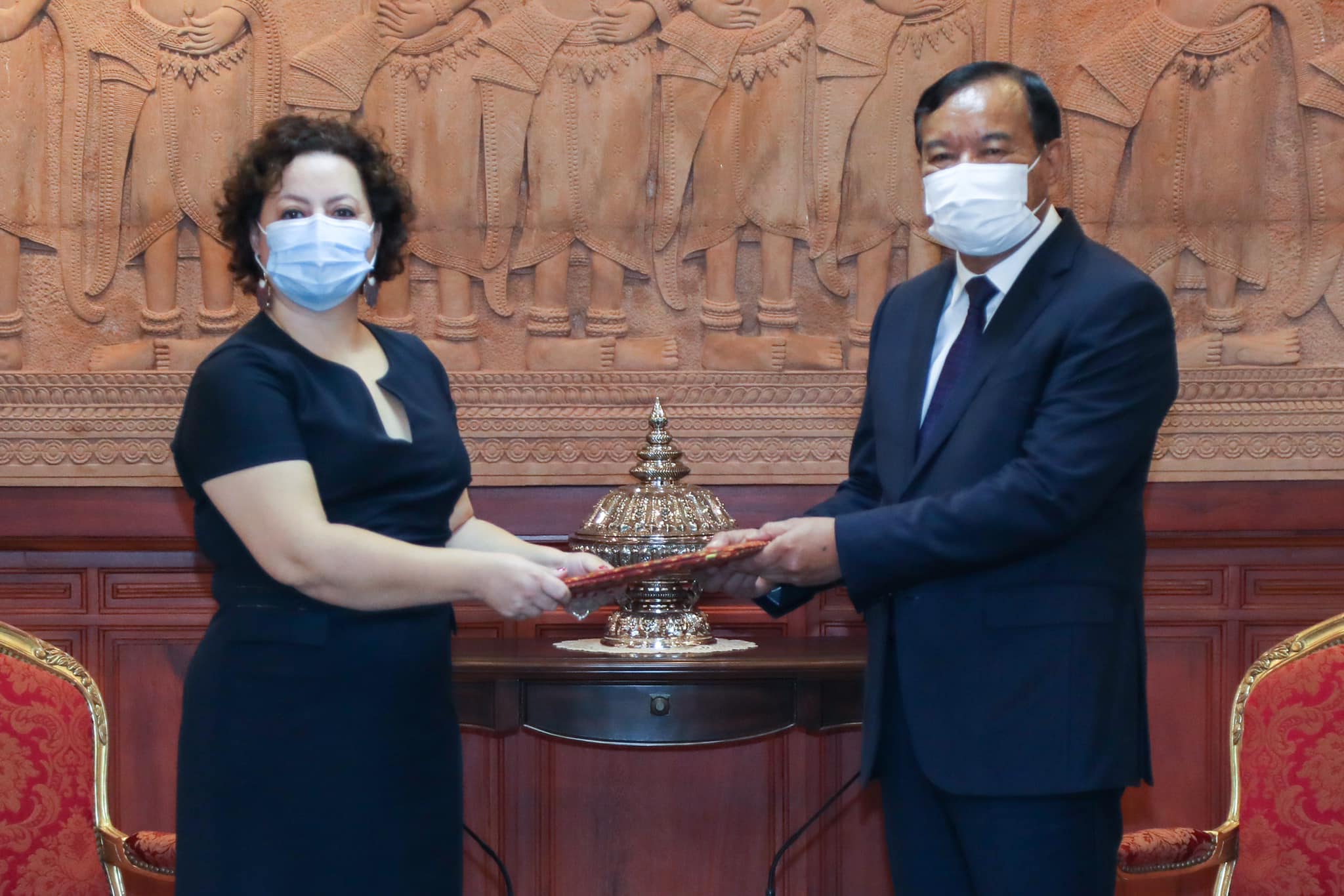 ប្រធានអង្គការ UNDP កោតសរសើររាជរដ្ឋាភិបាលកម្ពុជាចាក់វ៉ាក់សាំងការពារជំងឺកូវីដ-១៩ ជូនប្រជាពលរដ្ឋបានចំនួនជិត១០០% ក្នុងក្របខ័ណ្ឌទូទាំងប្រទេស