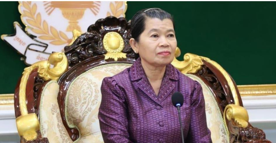 លោកជំទាវកិត្តិសង្គហបណ្ឌិត ម៉ែន សំអន ប្រកាសគាំទ្រគំនិតផ្ដួច ផ្ដើមរបស់សម្ដេចតេជោ ហ៊ុន សែន ក្នុងការធ្វើវិសោធនកម្មច្បាប់ពាក់ព័ន្ធ កំណត់ឲ្យថ្នាក់ដឹកនាំកំពូលរបស់ជាតិ មានសញ្ជាតិតែមួយគត់ គឺសញ្ជាតិខ្មែរ