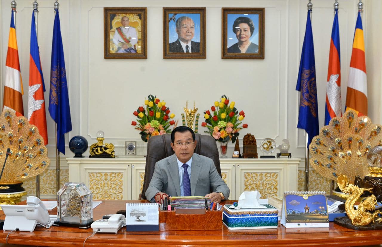 សារសំឡេង សម្តេចតេជោ ហ៊ុន សែន ផ្ញើជូនជនរួមជាតិ ពាក់ព័ន្ធការព្រួយបារម្ភ និងតាមដានស្ថានភាពឆ្លងជំងឺកូវីដ១៩ ក្រោយពិធីបុណ្យភ្ជុំបិណ្ឌ និងអំពាវនាវដល់ប្រជាពលរដ្ឋទាំងអស់ ត្រូវចូលរួមអនុវត្ត “៣កុំ ៣ការពារ” កុំបីខាន !
