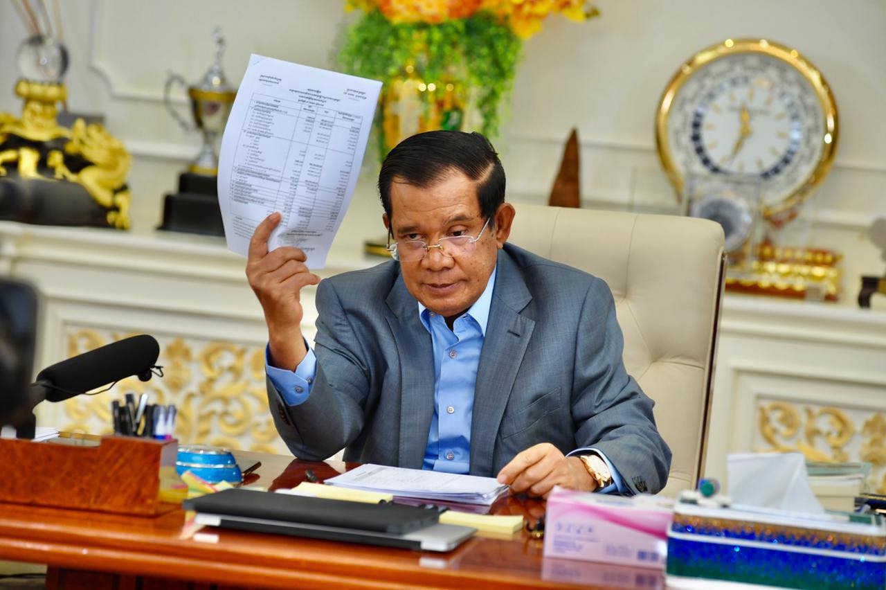 រាជរដ្ឋាភិបាលកម្ពុជា បញ្ជាឱ្យសិក្សាធ្វើវិសោធនកម្មរដ្ឋធម្មនុញ្ញ និងច្បាប់​ពាក់ព័ន្ធ ដើម្បីកំណត់ឱ្យក្បាលម៉ាស៊ីនដឹកនាំស្ថានប័នជាតិ មានសញ្ជាតិខ្មែរតែមួយ