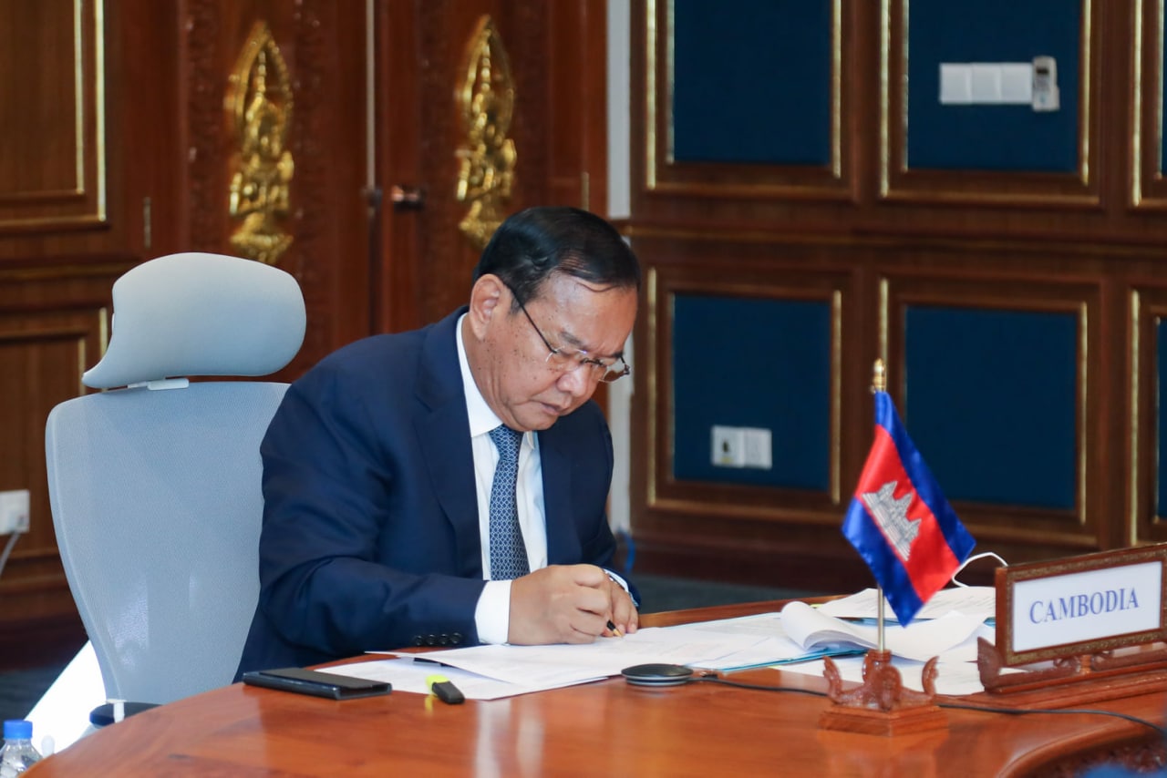 ប្រមុខការទូតកម្ពុជាស្នើផ្ញើលិខិតជូនរដ្ឋមន្រ្តីការបរទេសសាធារណរដ្ឋស៊ីព្រ នីកូស៊ី សហការស្រាវជ្រាវជុំវិញការចោទប្រកាន់ថា សម្តេចតេជោនាយករដ្ឋមន្រ្តីកម្ពុជាមានលិខិតឆ្លងដែនស៊ីព្រ ឬសញ្ជាតិស៊ីព្រ