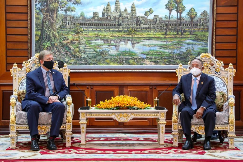 សម្តេចអគ្គមហាពញាចក្រី ហេង សំរិន ទទួលជួបពិភាក្សាការងារជាមួយ ឯកអគ្គរដ្ឋទូតសហរដ្ឋអាមេរិកប្រចំានៅកម្ពុជា