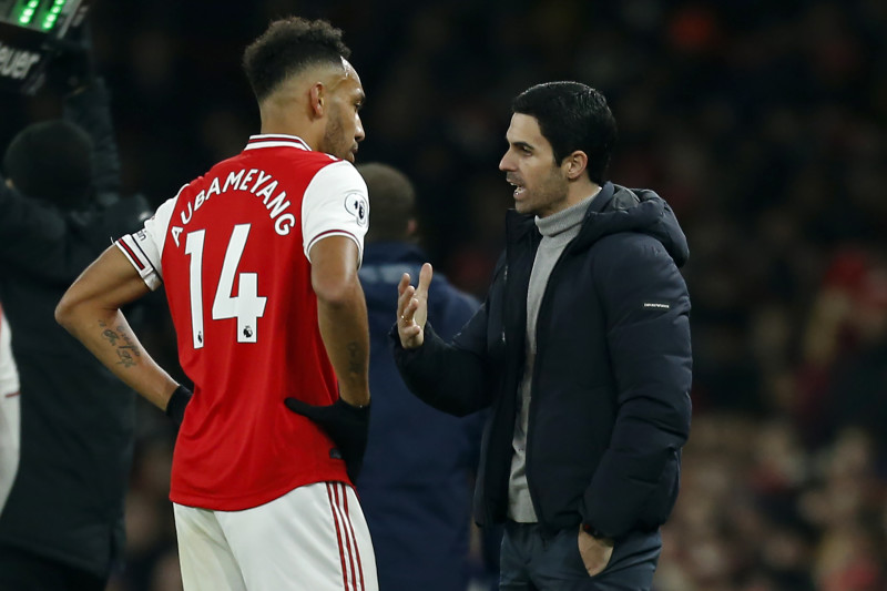 លោក Mikel Arteta និយាយ Aubameyang កំពុងបង្ហាញទម្រង់លេងកាន់តែល្អនៅរដូវកាលនេះ