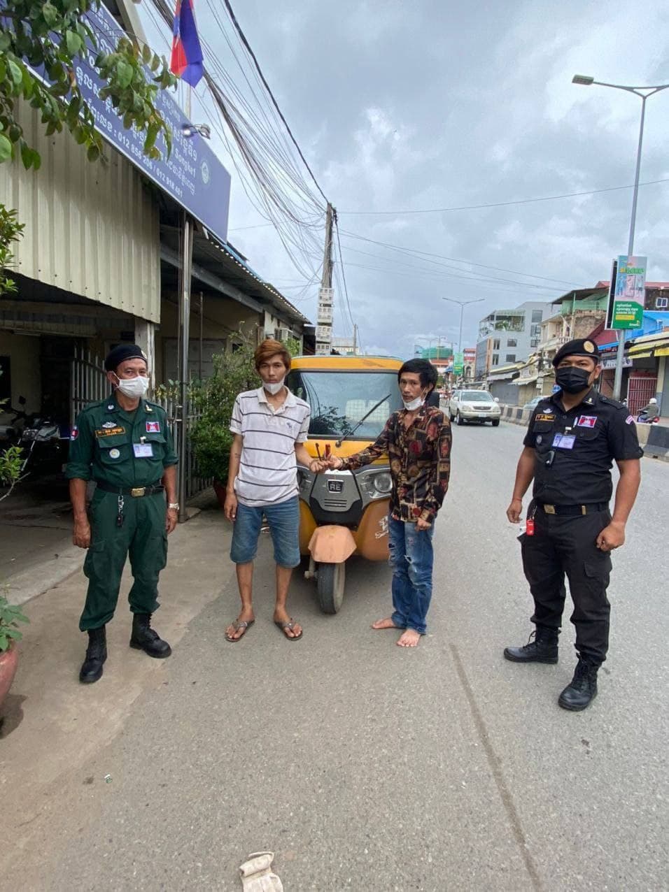 កម្លាំងនគរបាលខណ្ឌឬស្សីកែវ បង្ក្រាបករណីលួចម៉ូតូកង់បី ឃាត់ខ្លួនបានជនសង្ស័យចំនួន០២នាក់
