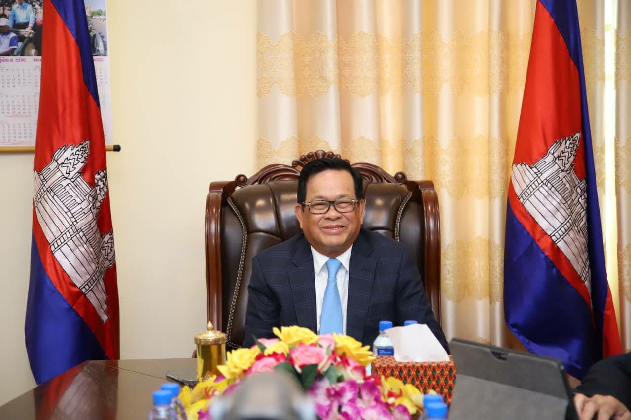 រដ្ឋមន្រ្តីក្រសួងការងារ ទទួលជួបនាយកប្រចាំប្រទេសរបស់ ADB ដែលផុតអាណត្តិ តាមប្រព័ន្ធវីដេអូ