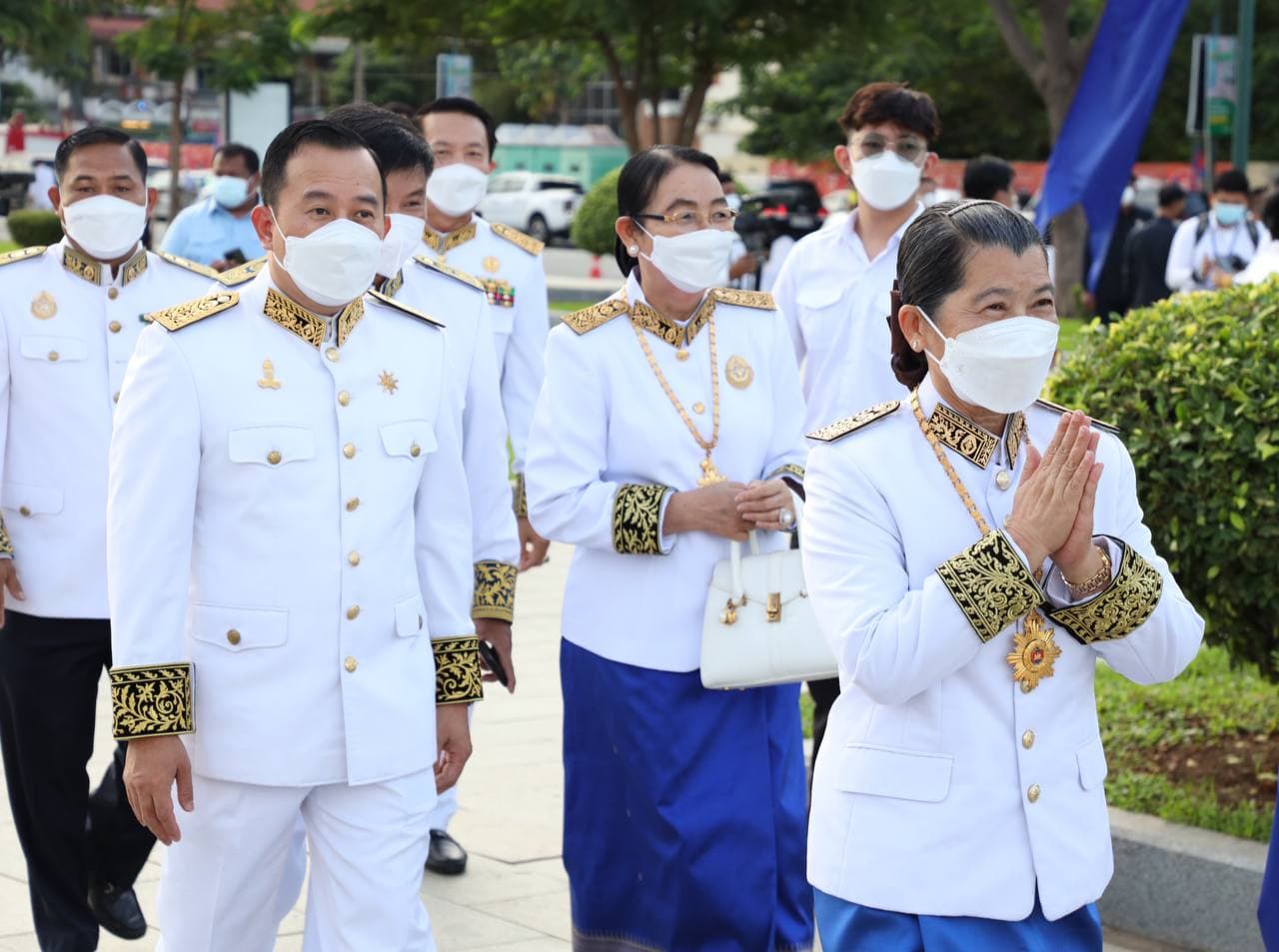 លោកជំទាវកិត្តិសង្គហបណ្ឌិត ម៉ែន សំអន បានអញ្ជើញដឹកនាំគណៈប្រតិភូ ចូលរួមគោរពព្រះវិញ្ញាណក្ខន្ធ “ព្រះបរមរតនកោដ្ឋ”