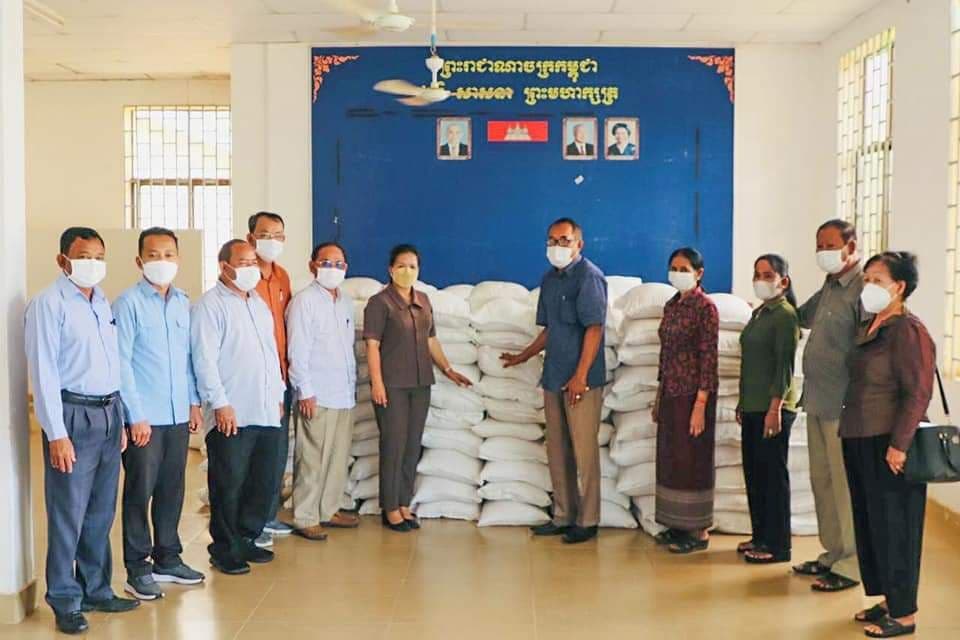 លោកជំទាវ ប៊ន សុភី ជម្រុញឱ្យអាជ្ញាធរក្រុង និងសង្កាត់ទាំង៤ ត្រូវសិក្សាអំពីតម្រូវការចាំបាច់ បញ្ហាប្រឈម និង ការផ្តល់សេវាសាធារណៈជូនប្រជាពលរដ្ឋបានទាន់ពេលវេលា